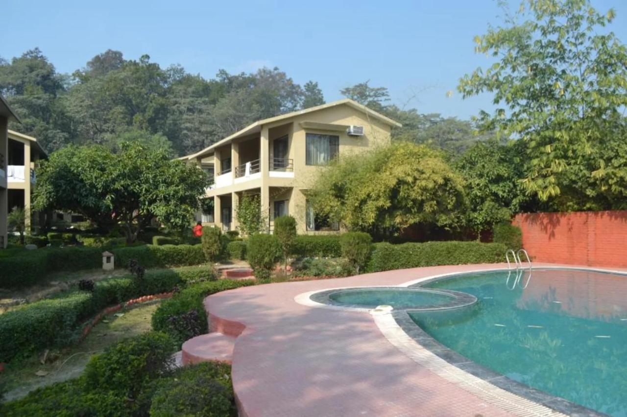 Corbett Aroma Park Hotel Rámnagar Kültér fotó